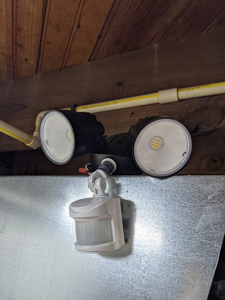 3 Head ZWave Outdoor Motion Floodlight From 007 Devices Hubitat